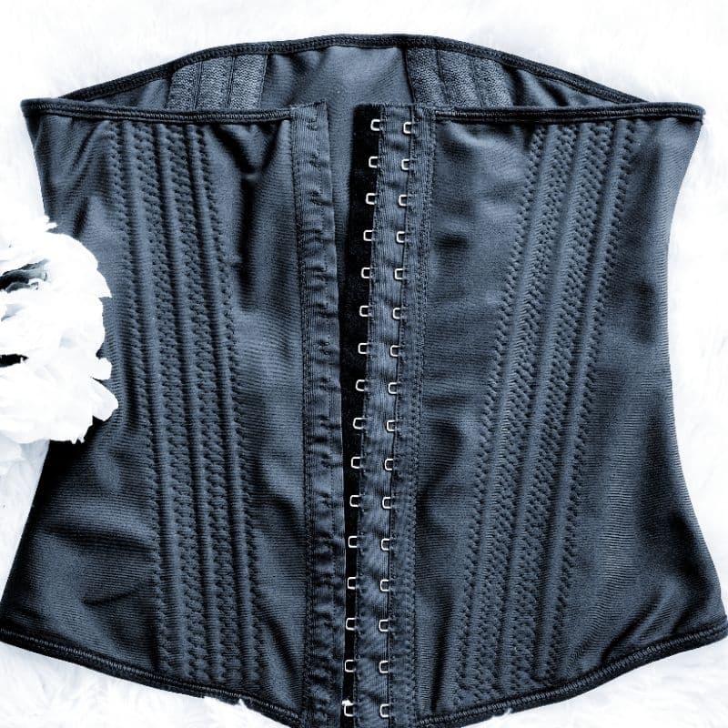 Faixa Modeladora Alta Compressão | Forrada e Reforçada | 12 Barbatanas | Não Enrola | Até 54