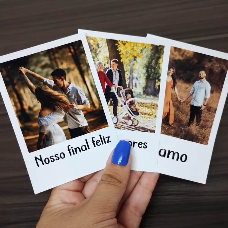 Foto Pequena 16 und com Legenda - Premium