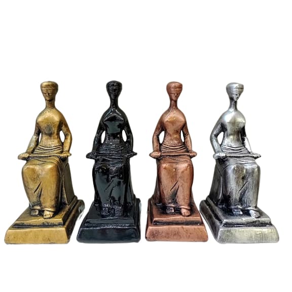 Estátua escultura enfeite da justiça de advogado dama deusa da justica supremo