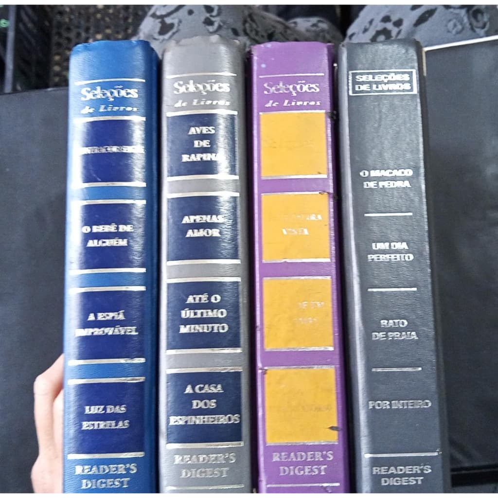Livros Seleções  - Readers digest 4 em 1