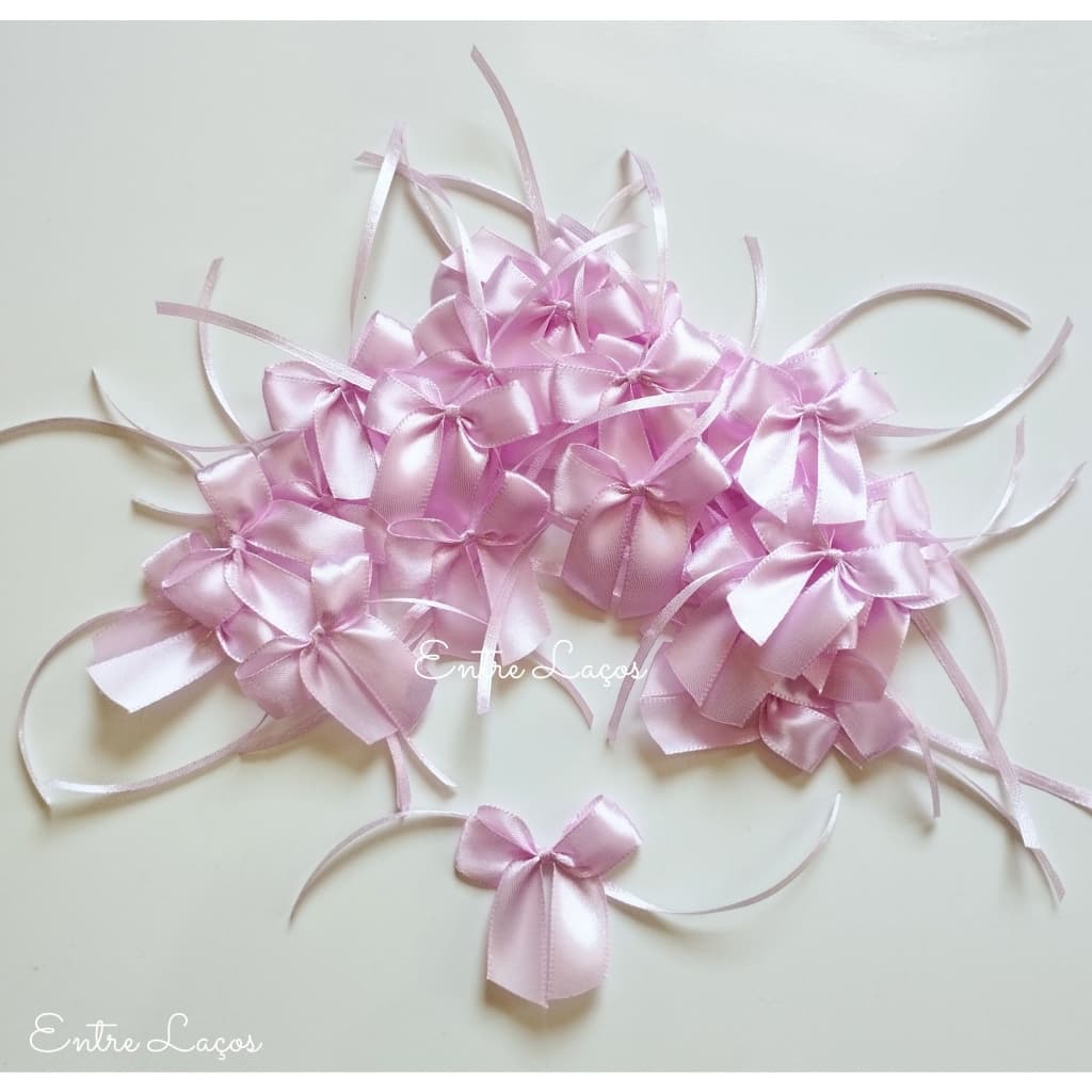 Laço/lacinho De Cetim N°3 5 X 5,5 / 30 Unidades Com Fita Para Amarração, Ideal Para Lembrancinhas.