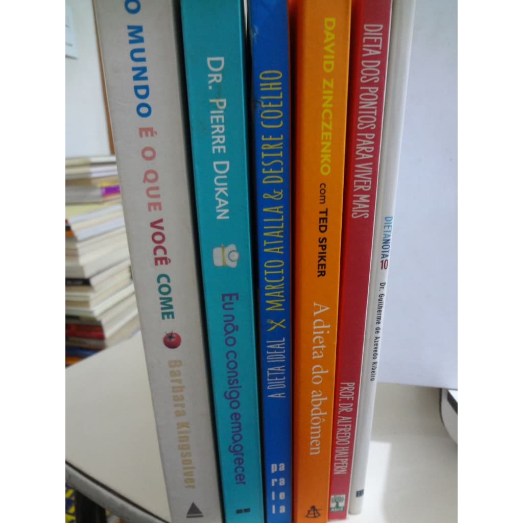Livros Dieta e Saúde A Dieta do Abdômen / Eu Não Consigo Emagrecer / O Mundo É O Que Você Come /