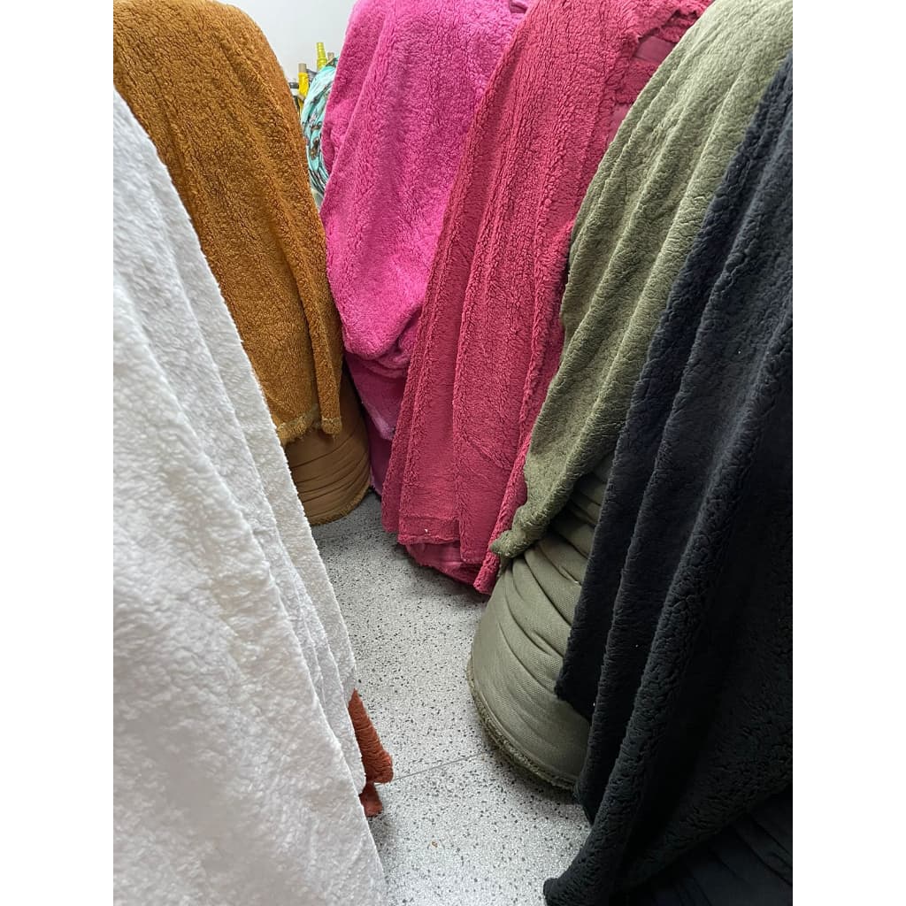 Tecido Carapinha - Lã De Ovelha - Carneirinho - Ovelhinha - Pele Sintética 0,50 cm x 1,60 cm de Largura. Pelúcia,