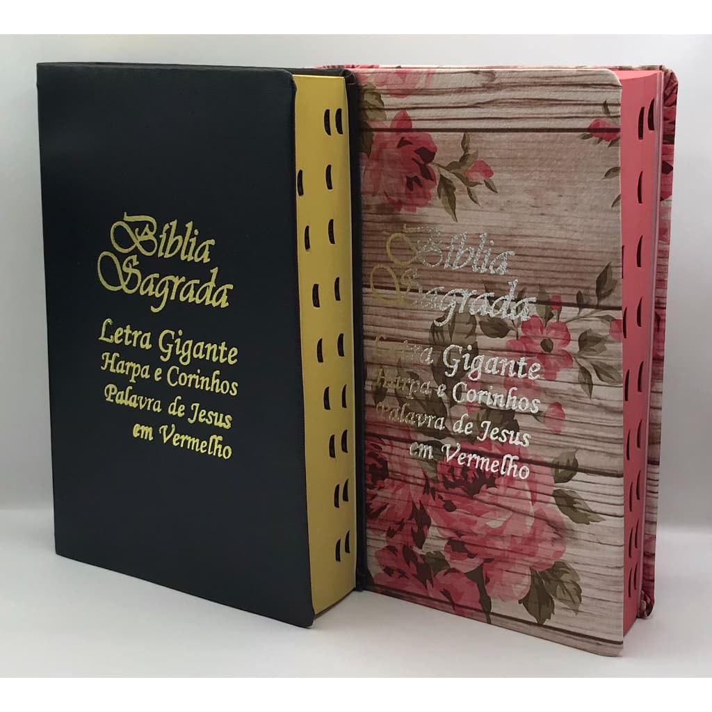 Kit com 2 Bíblias Sagrada com harpa Palavras de Jesus em Vermelho Tamanho Grande ideal para o Casal