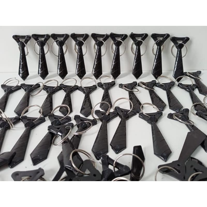 chaveiros gravatinha / hora da gravata 50 uni