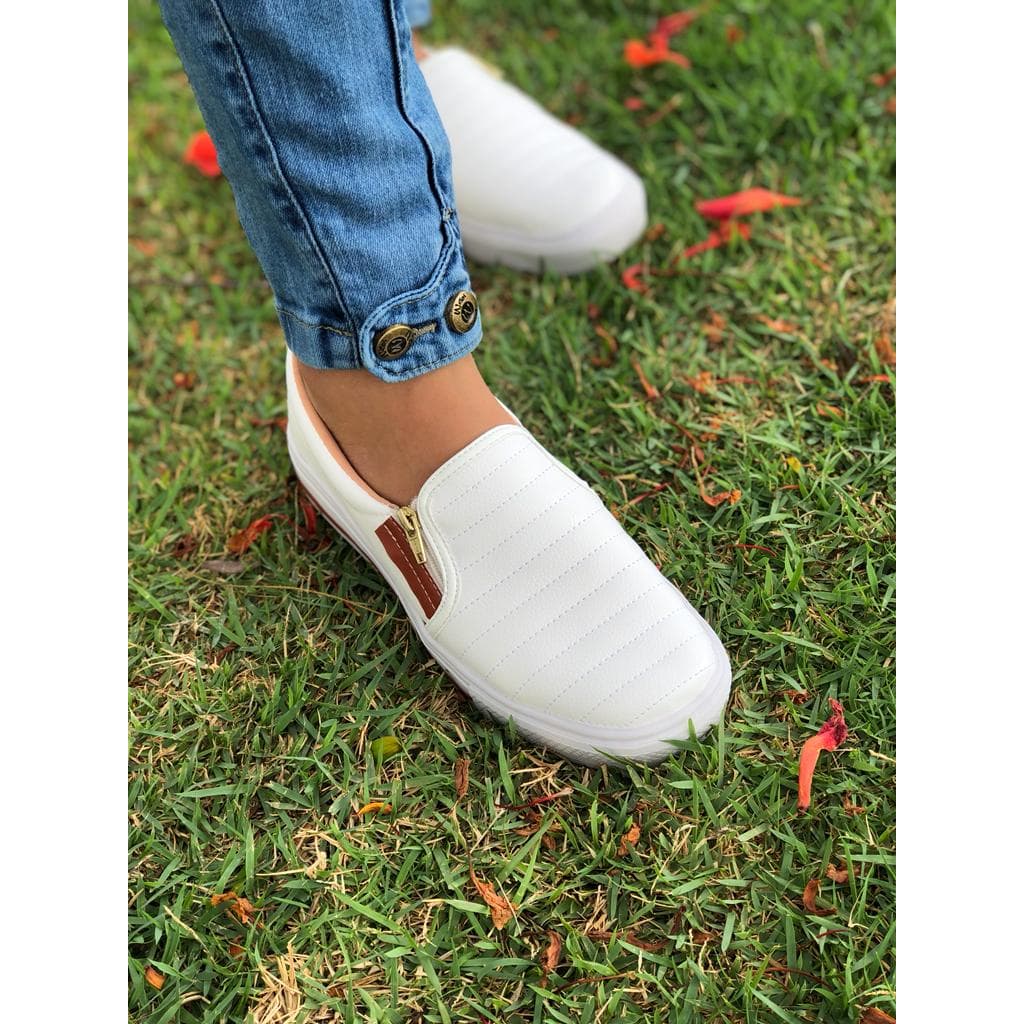 Tênis Sapatênis Sapatilha feminino Slip On Zíp casual Leve e confortável envio imediato