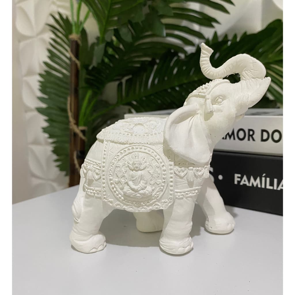 Estátua De Elefante Indiano Da Sorte Prosperidade Pequeno 14cm Escultura Decorativa De Gesso Cru