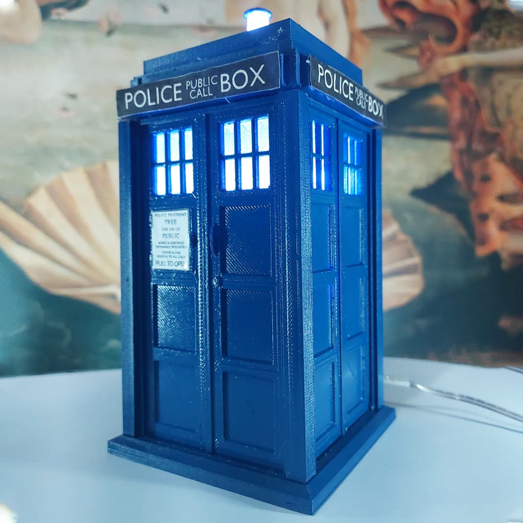 TARDIS Luminária LED -  Coleção Doctor Who - Itens Colecionável Personalizado*