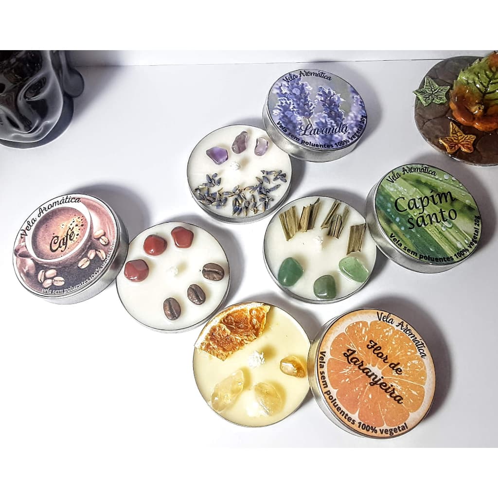 vela aromática com pedras naturais e Ervas aromáticas