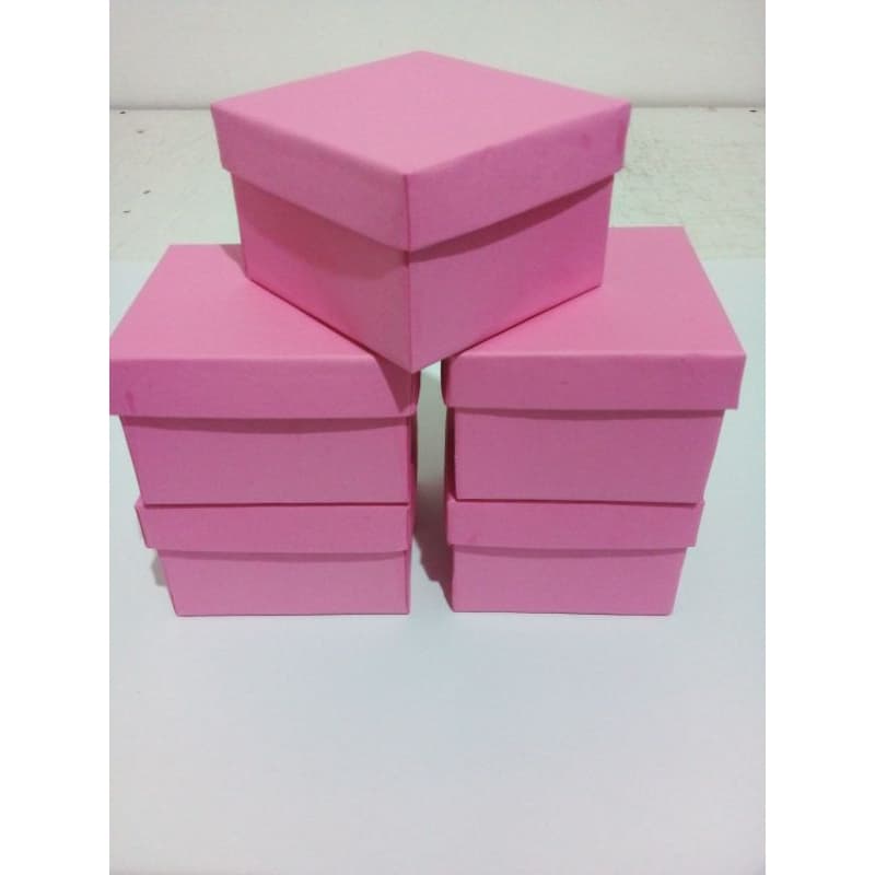 10 caixinhas para relógio com almofada ambas na cor rosa