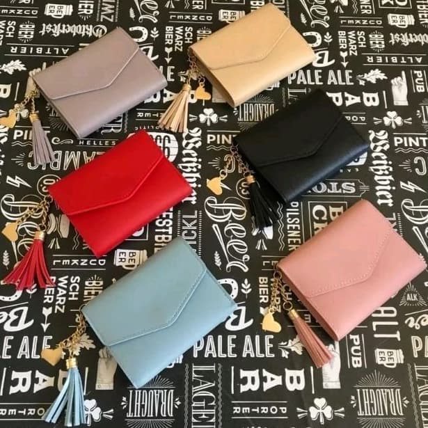 Carteira feminina com chaveiro