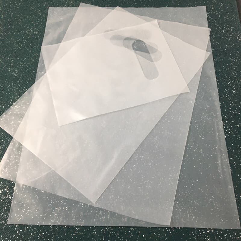 SACOLA PLASTICA BOCA DE PALHAÇO/ VAZADA TRANSPARENTE 100Uni.