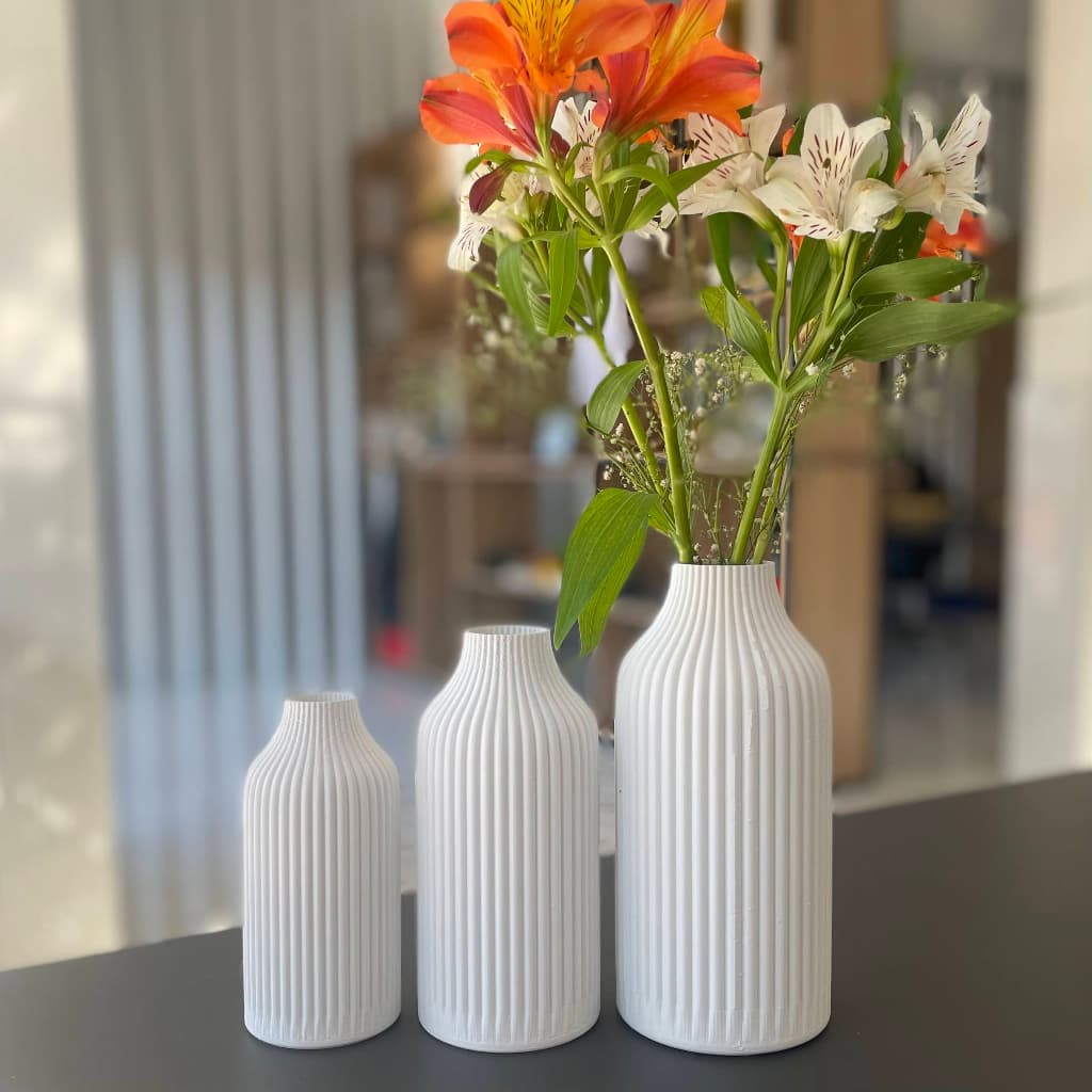 Vaso Cachepot Riscos Arredondados Flores e Folhagens Alta Qualidade