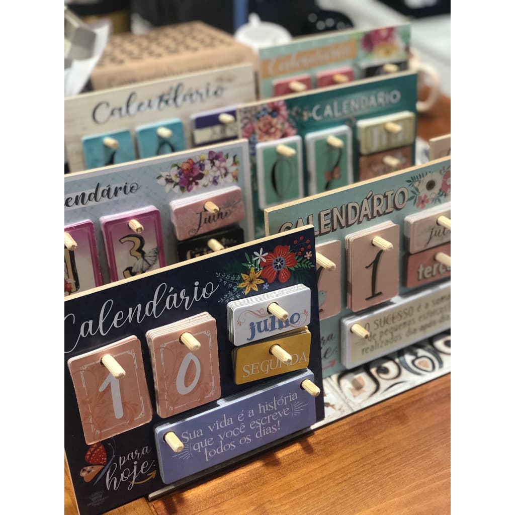 Calendário Permanente Decoração Mesa Criativo MDF Com Frases Floral Flores Borboletas