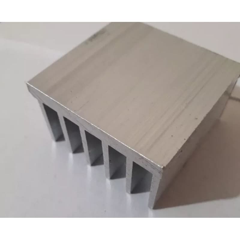 Dissipador de Calor 40mm Largura x 25mm Altura C/ 40mm