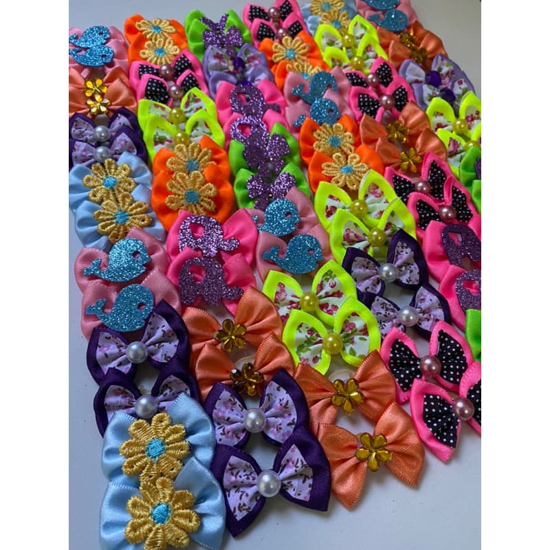 50 lacinhos pet mix cores variadas grande cachorro, caes laço banho e tosa