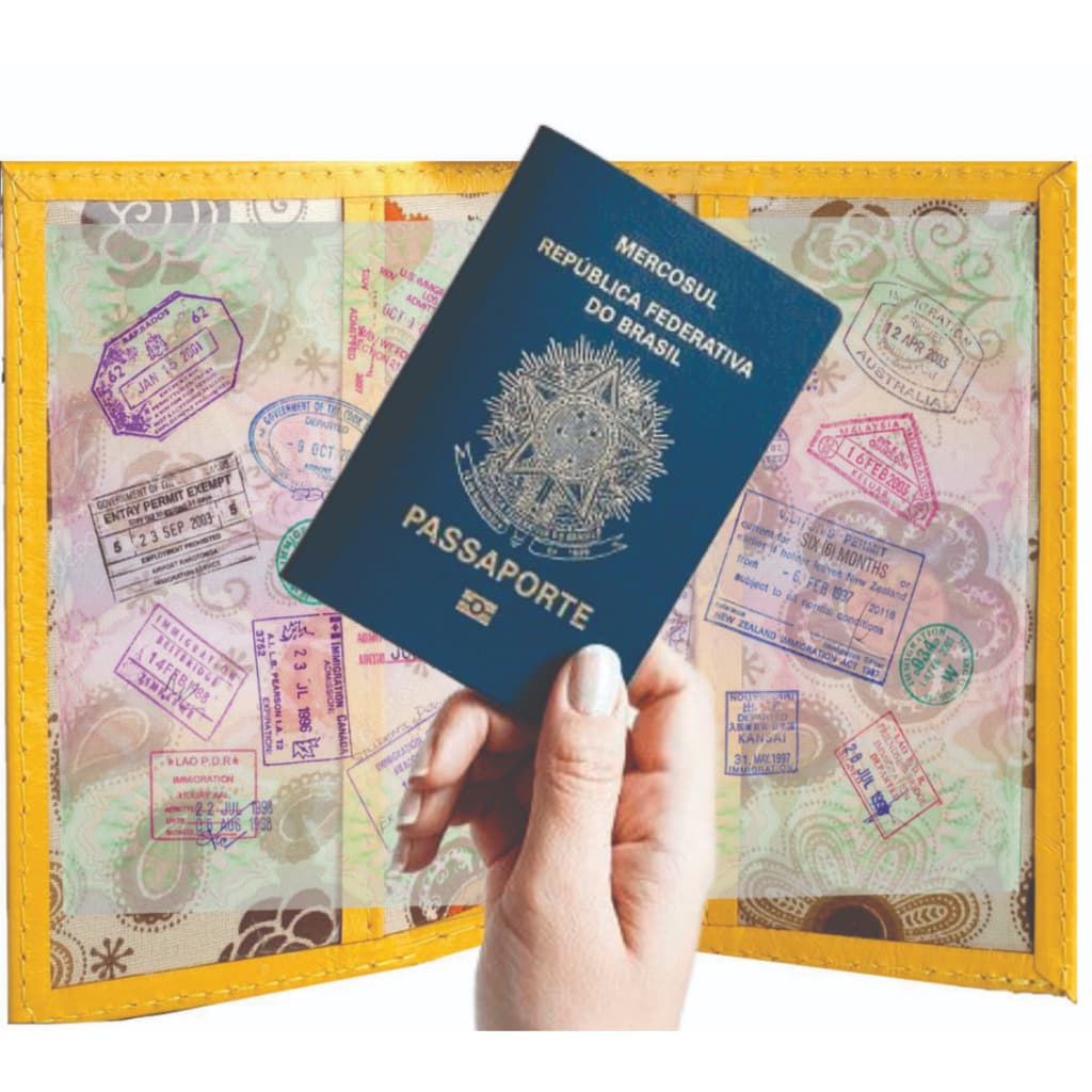 Porta-Passaporte em Couro Legítimo – Proteção e Organização para Viagens