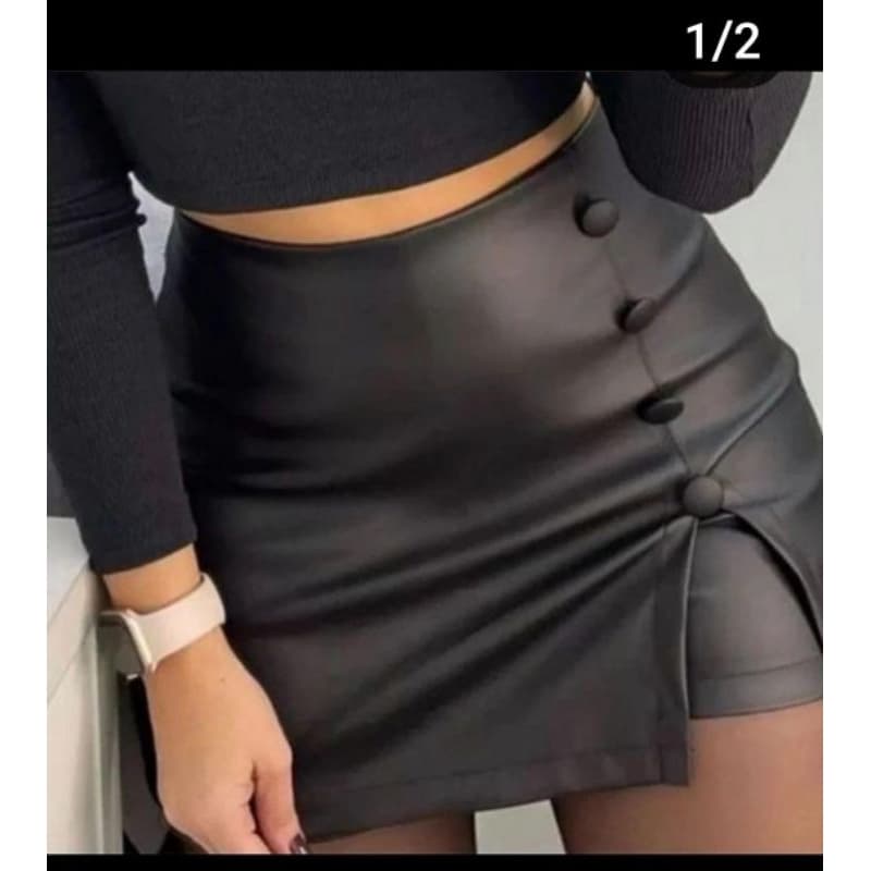 Short Saia Couro Ecológico Feminino com Botões Forrados