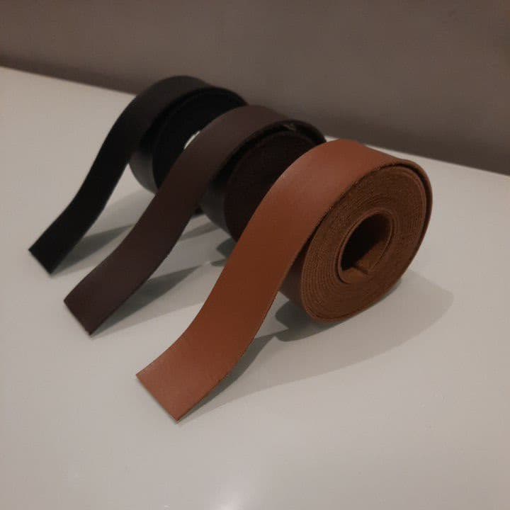 Tira de couro ecologico montana 3cm X 2,3 M x 2.5mm