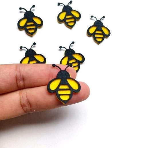 Aplique Abelha em feltro 10 unidades