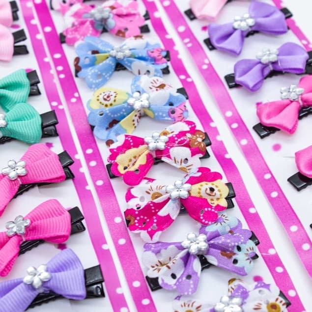 10 Presilhas Bico de Pato Lacinho e Pedrinha Laço