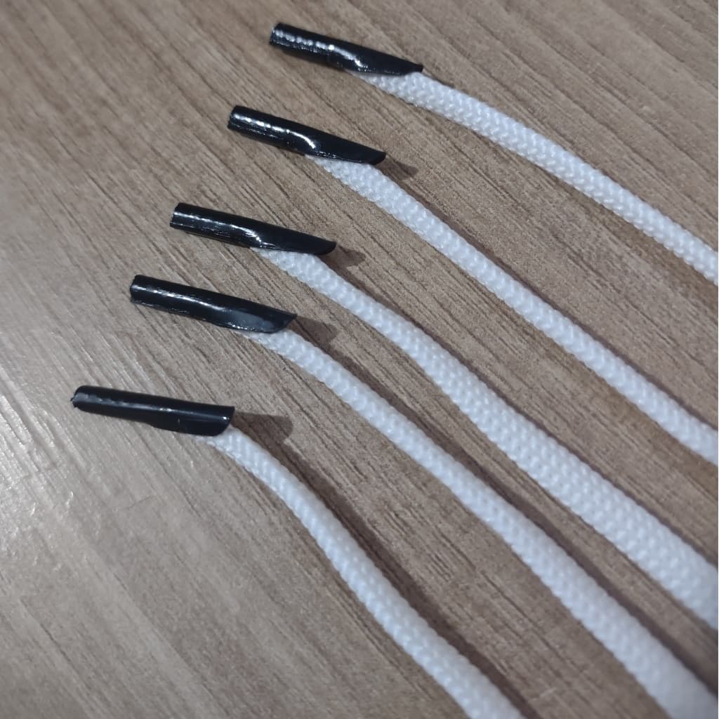 Cordão Poliéster Com Ponteira Preta Para Alça De Sacola 100unid. Com Aprox. 28cm