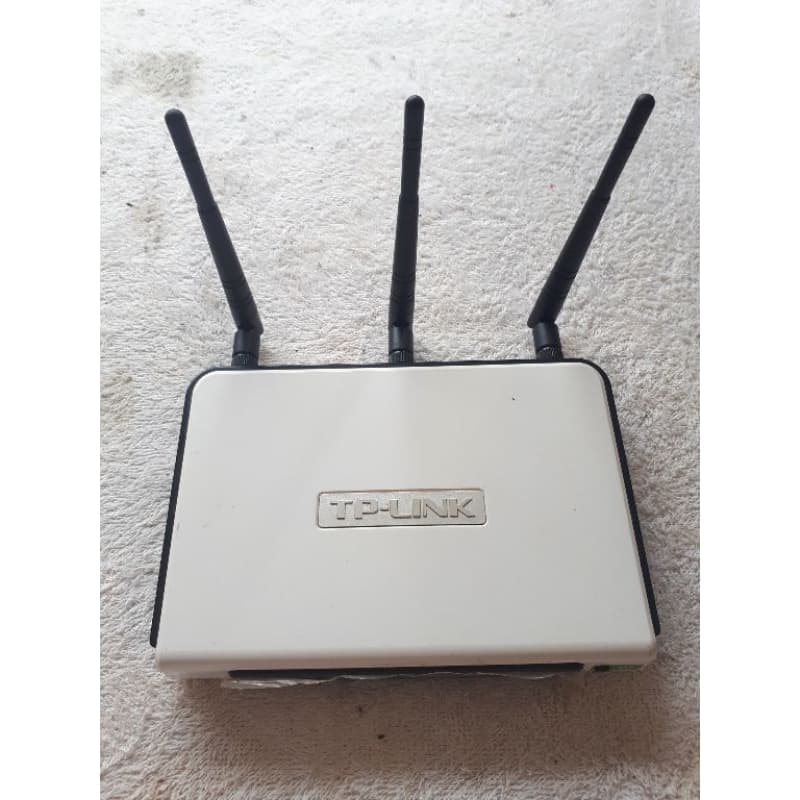 Roteador TP Link 3 antenas semi-novo