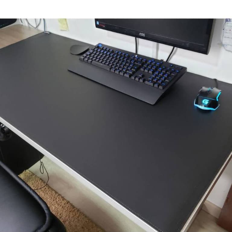 Desk Pad Em Couro cor preto tamanho 120x60
