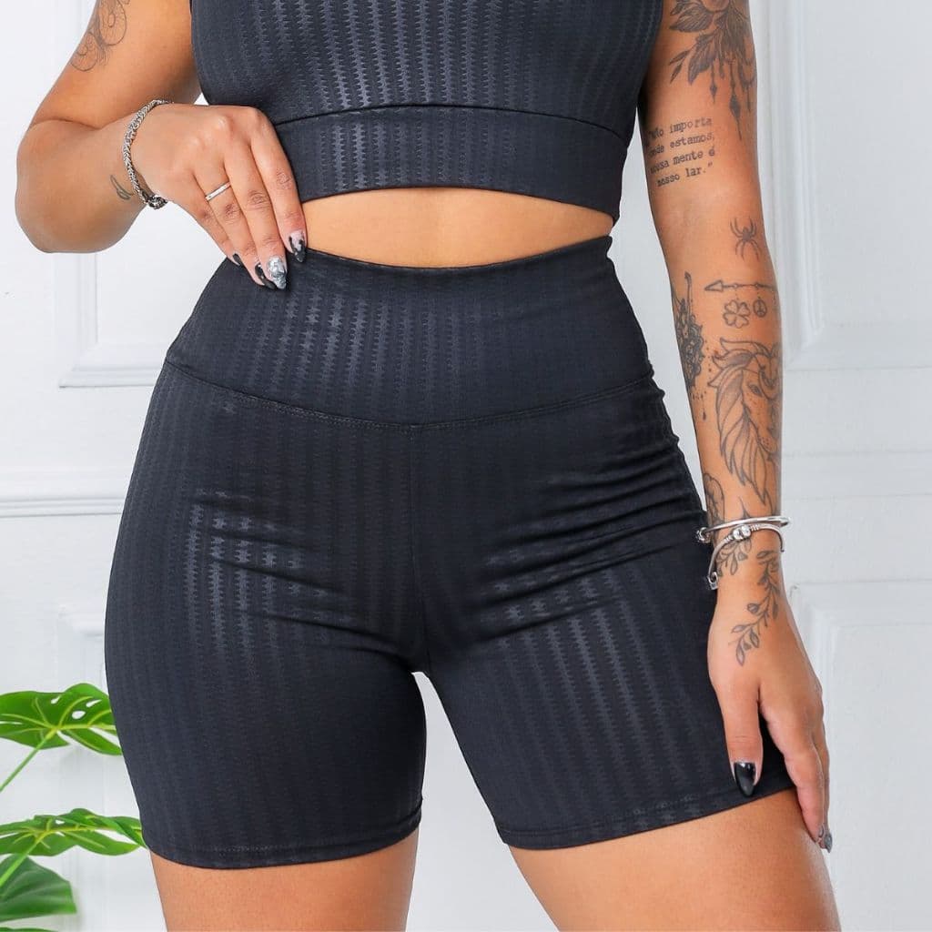Shorts Fitness Plus Size Cirré 3D Meia Coxa Cintura Alta Modeladora P ao G4 Academia Moda Feminina