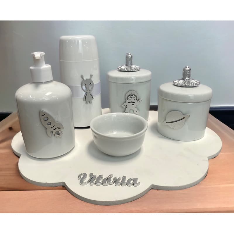 Kit higiene porcelana astronauta bandeja nuvem com nome