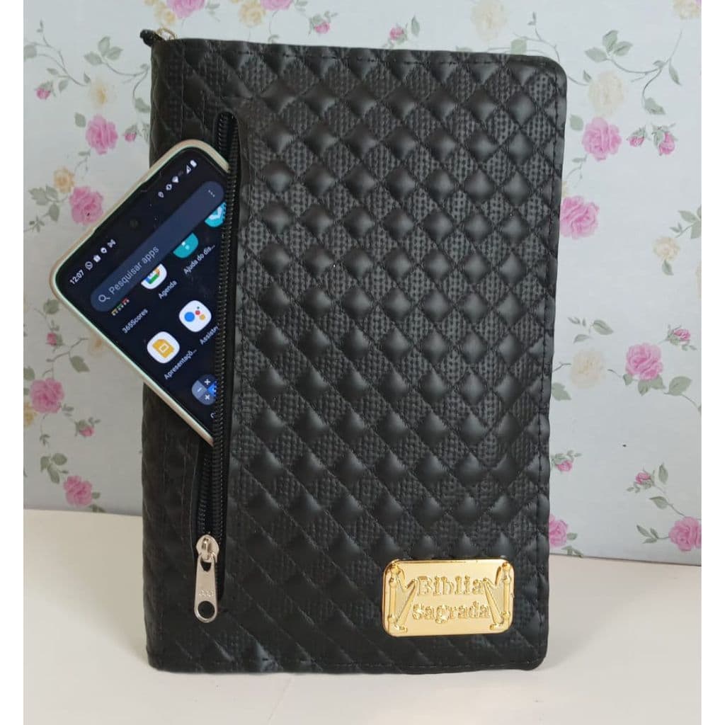 Capa para Bíblia Média com Zíper e Bolso Externo Porta-Celular, Preta Croco material Especial - Nº 11