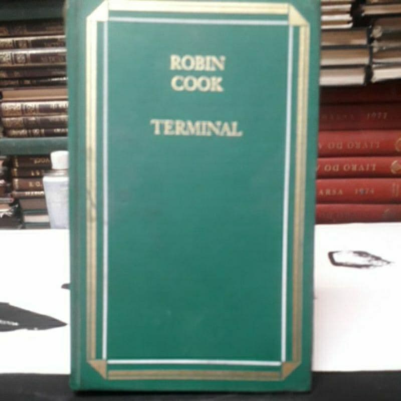 livro Terminal/ Robin Cook ( capa dura)
