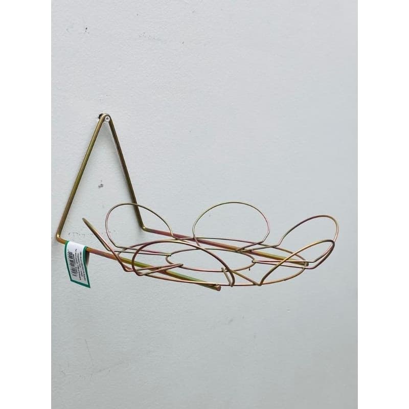 Suporte para Vasos de Parede produto de Ferro Dourado.