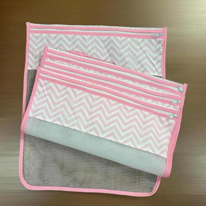 Kit 5 Saquinhos Maternidade com Zíper – Luxo e Organização para Roupas de Bebê