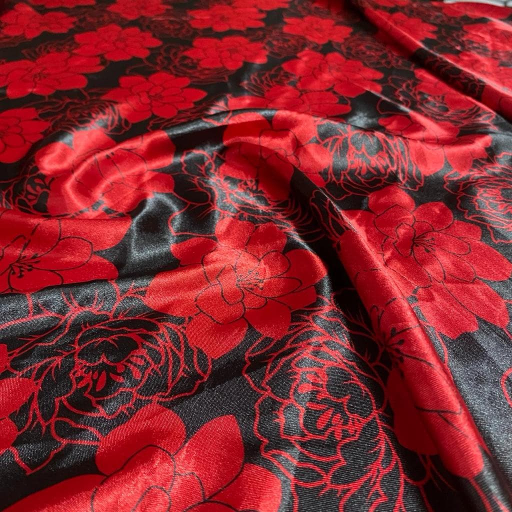 Tecido Cetim Estampado Preto com Flores Rosa 1,40m Artesanatos Saias