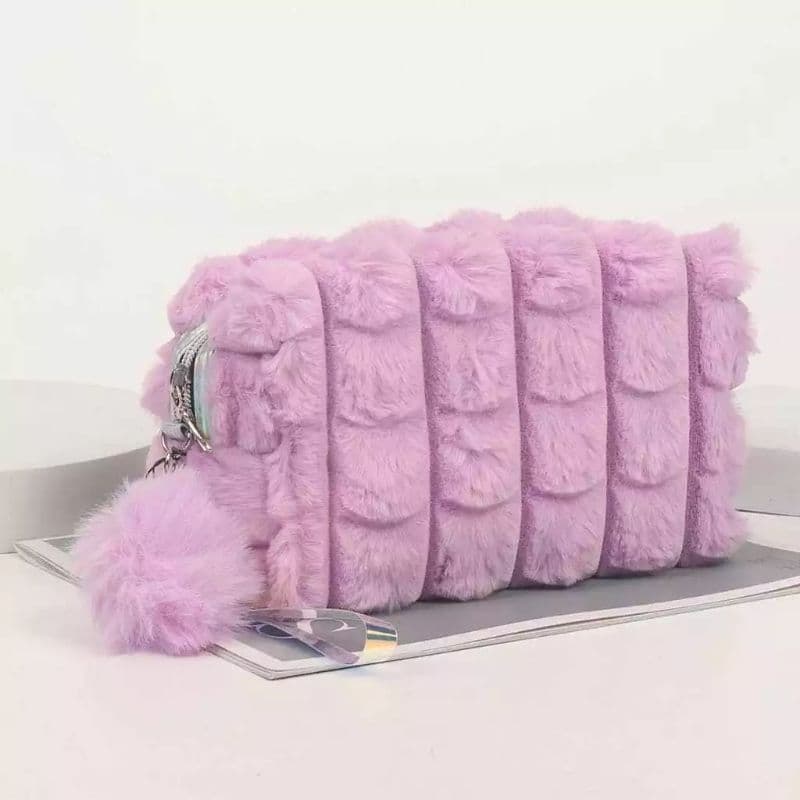 Estojo com pompom  escolar   de Pelúcia aproveitem meninas