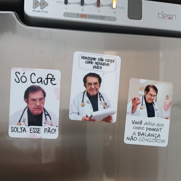 Imã de Geladeira Dr. Now, Kits, Só Café Solta esse pão, Mastigar Não Conta como Atividade Física