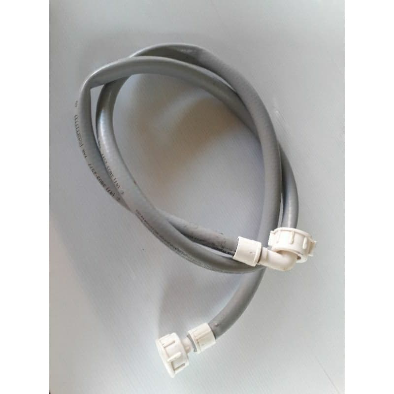 Mangueira de entrada de agua para lavadoras lava louças lava e seca 1,20 cm usada