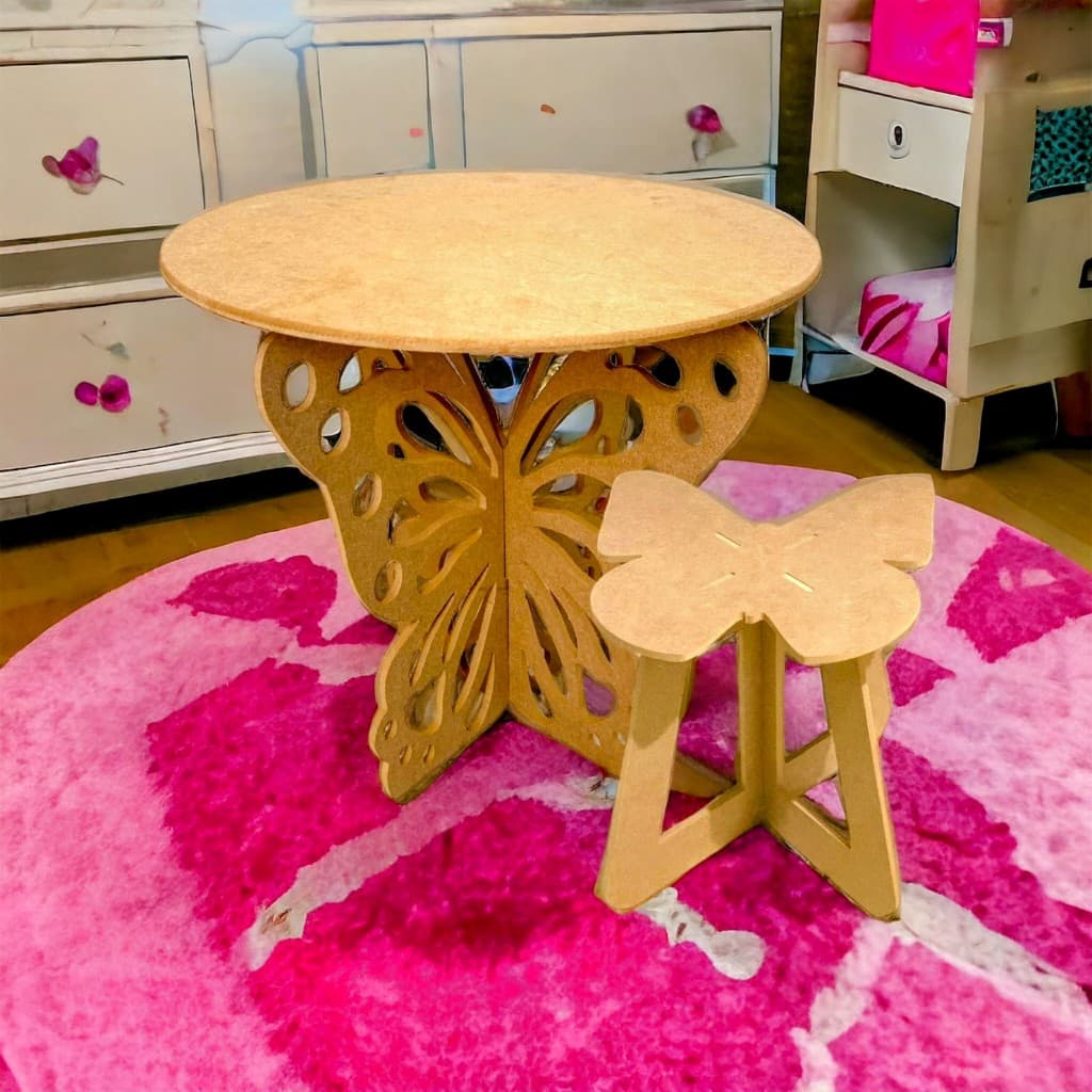 Mesa e  Infantil de borboleta com banqueta