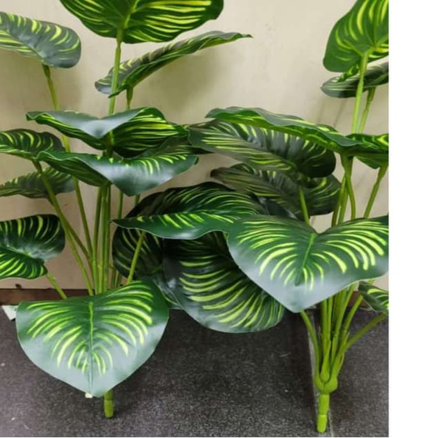 Folhagem artificial (12 Folhas) Kit com 2 P