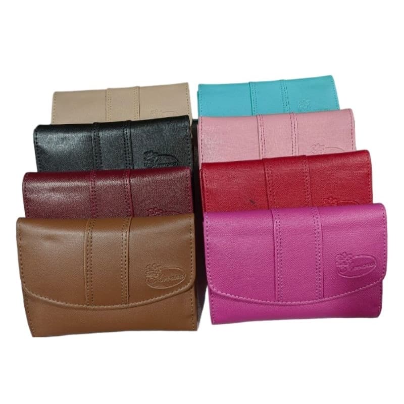 Carteira feminina de couro sintético