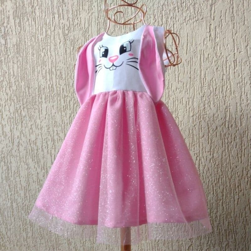 Vestido coelho orelha caída