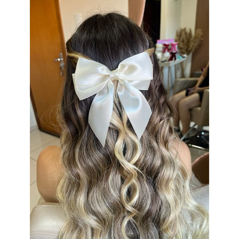 Laço de cabelo para adulto no cetim 13x13cm