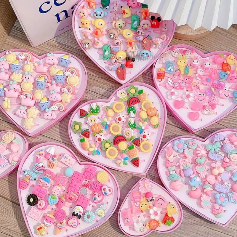 Kit 36 Anel Colorido Infantil Menina de Plástico Com Estojo de Coração Presente Lembrancinha Festa