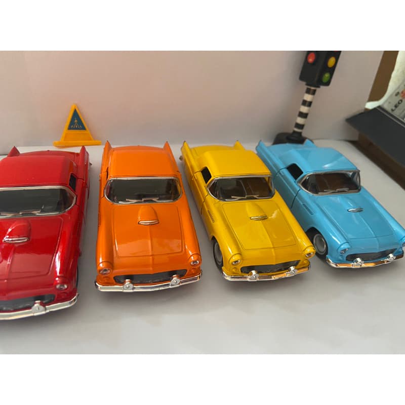 Miniatura Carrinho Antigo de Metal Ford Thunderbird Amarelo 1955