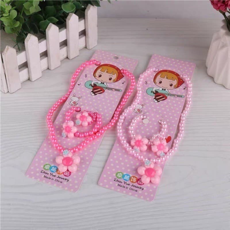 Kit Colar/Pulseira e Anel Infantil Flor Borboleta e Laço de Miçangas Pérola Bijuterias