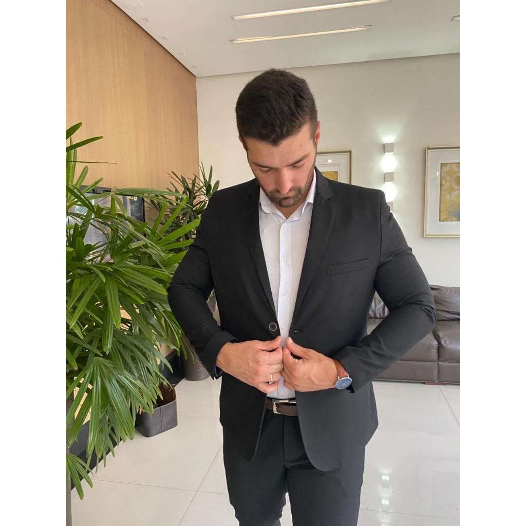 Terno slim corte italiano em microfibra trabalhada  (paletó + calça + cabide preparado + plástico protetor)