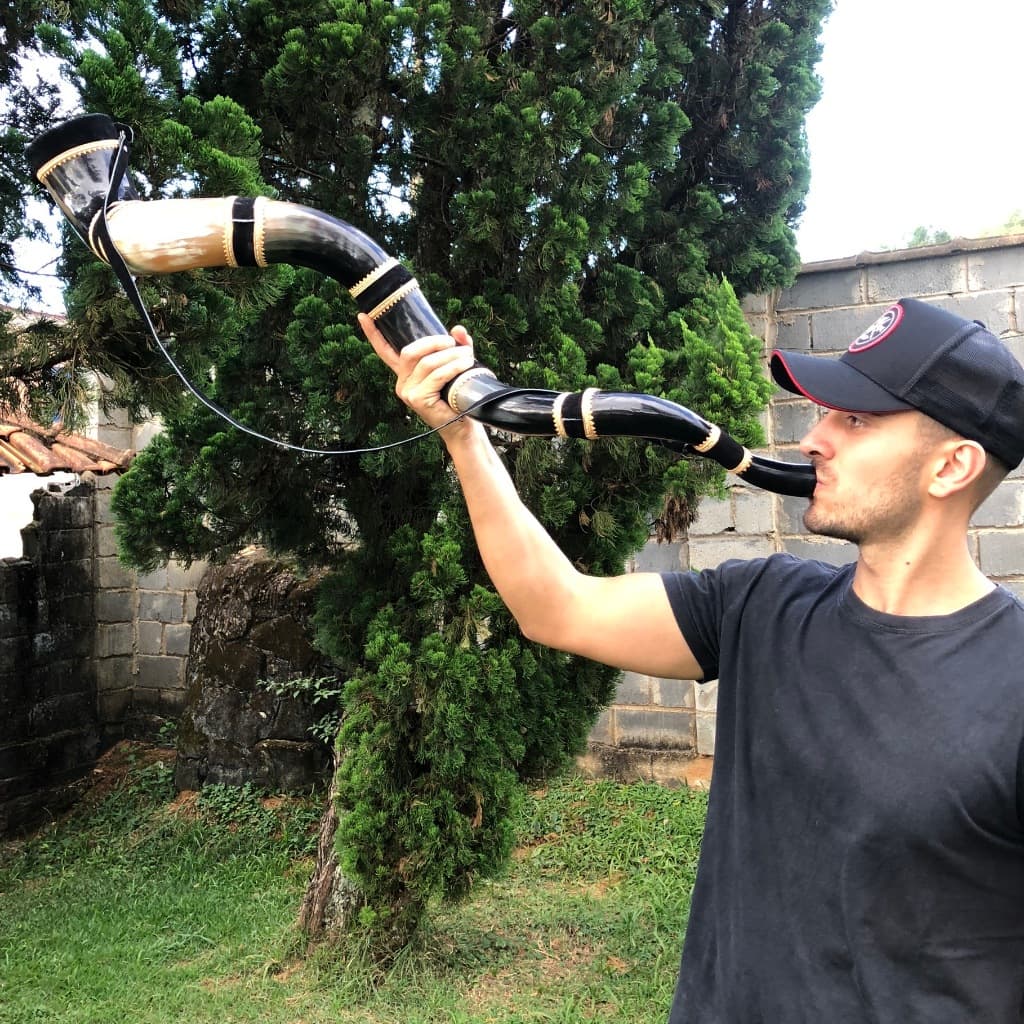 Berrante grande som profissional de chifre de boi natural com emendas e correia de couro legitimo