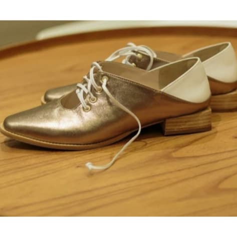 Sapato Yrelle feito totalemente em couro