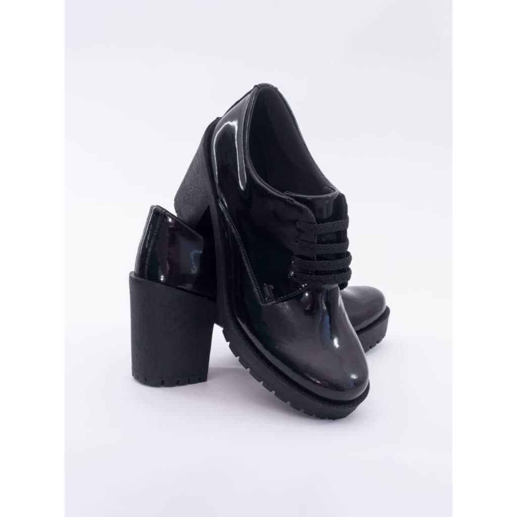 Sapato Feminino Oxford Sola Tratorada Preto Verniz
